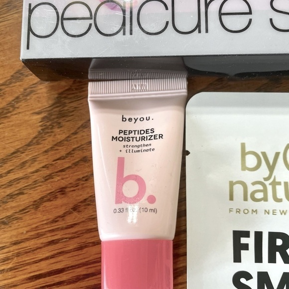 Spa Day Self Care Manicure Pedicure Eye Face Mask Bundle Beauty Lot New - Picture 4 of 9